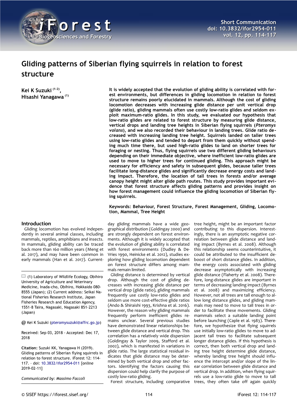 Gliding Patterns of Siberian Flying Squirrels in Relation to Forest Structure