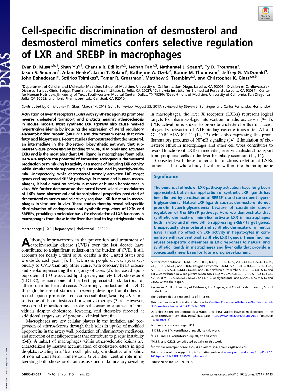 Cell-Specific Discrimination of Desmosterol and Desmosterol Mimetics Confers Selective Regulation of LXR and SREBP in Macrophages