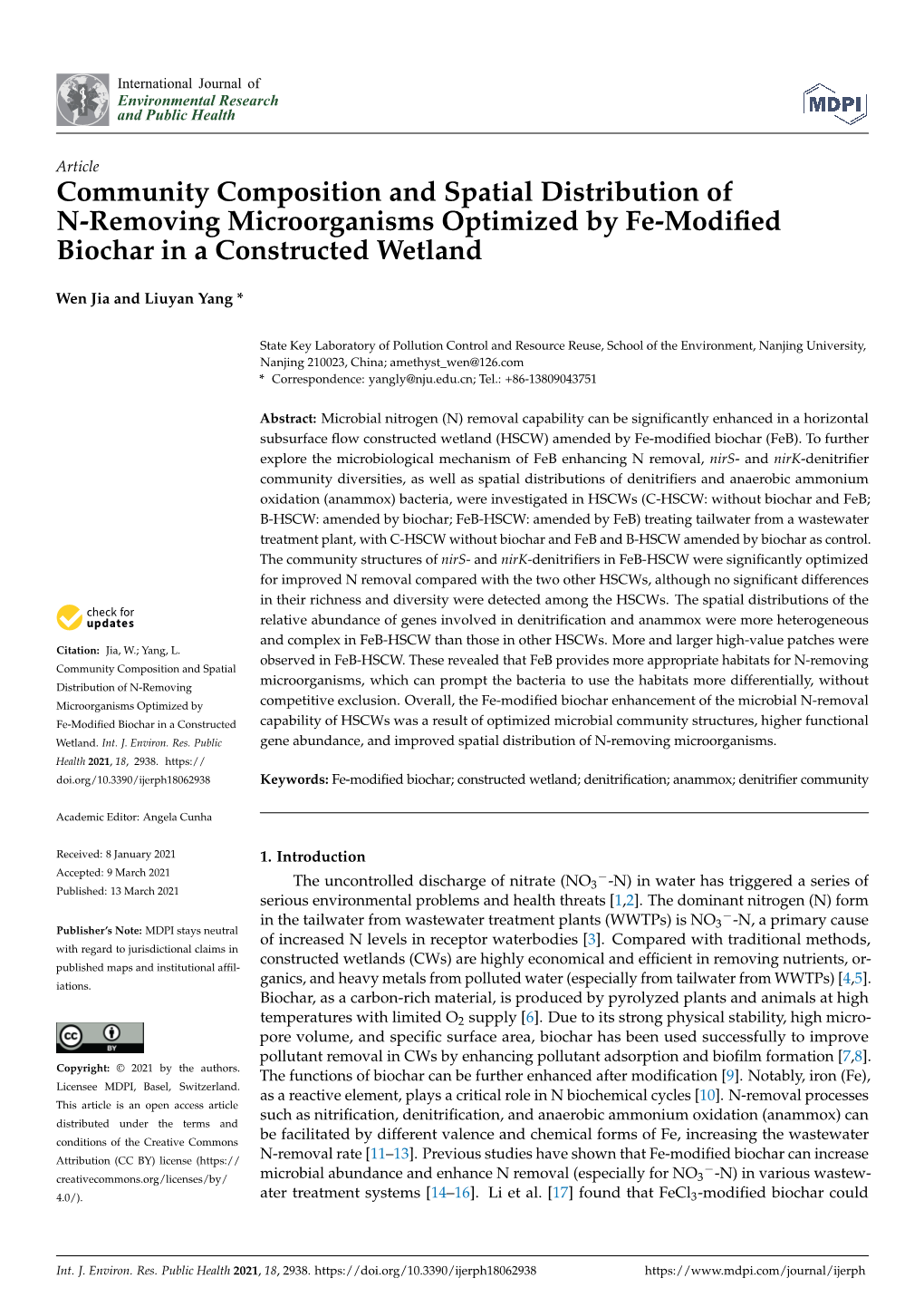 Community Composition and Spatial Distribution of N-Removing Microorganisms Optimized by Fe-Modiﬁed Biochar in a Constructed Wetland