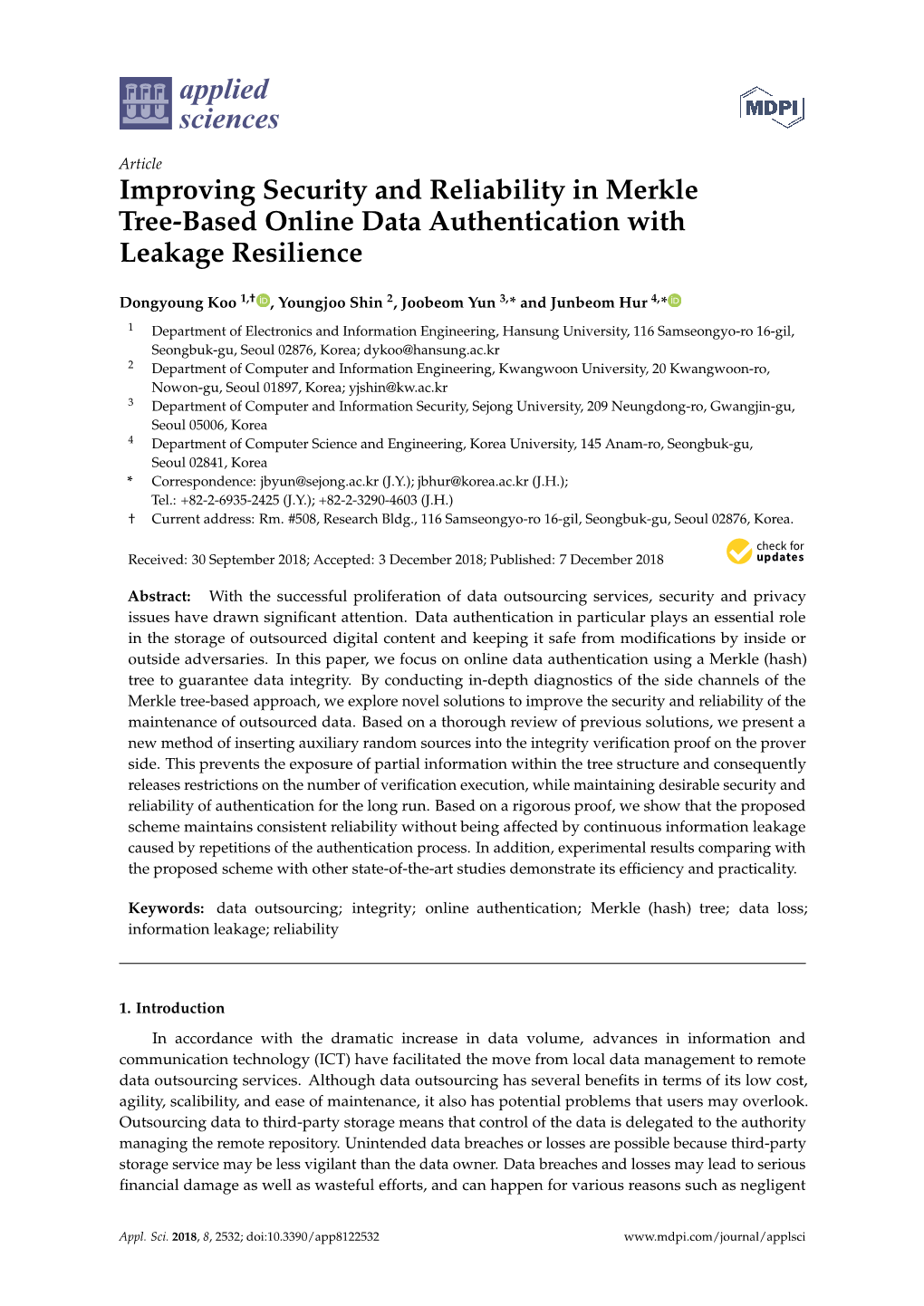 Improving Security and Reliability in Merkle Tree-Based Online Data Authentication with Leakage Resilience