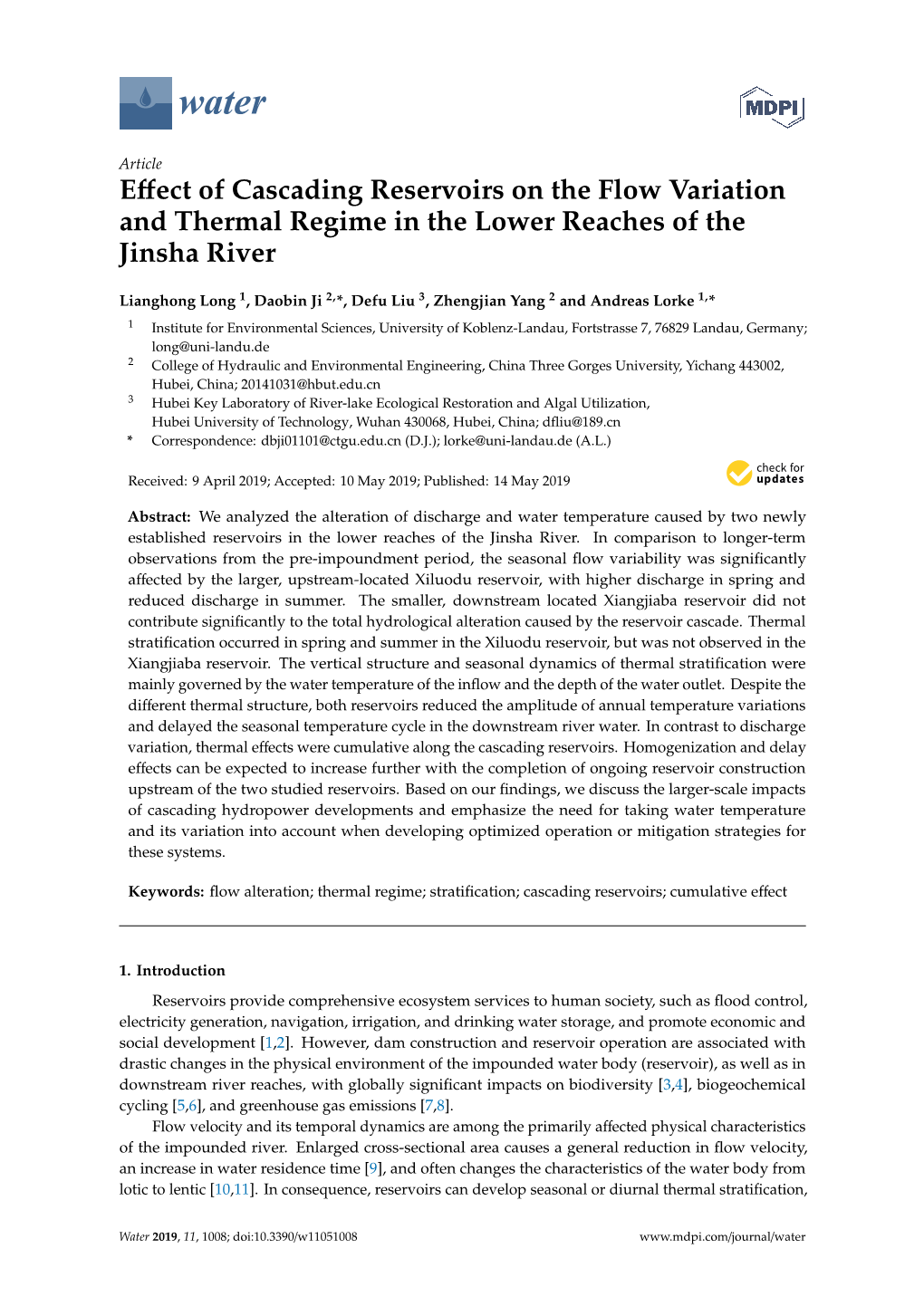 Effect of Cascading Reservoirs on the Flow Variation and Thermal