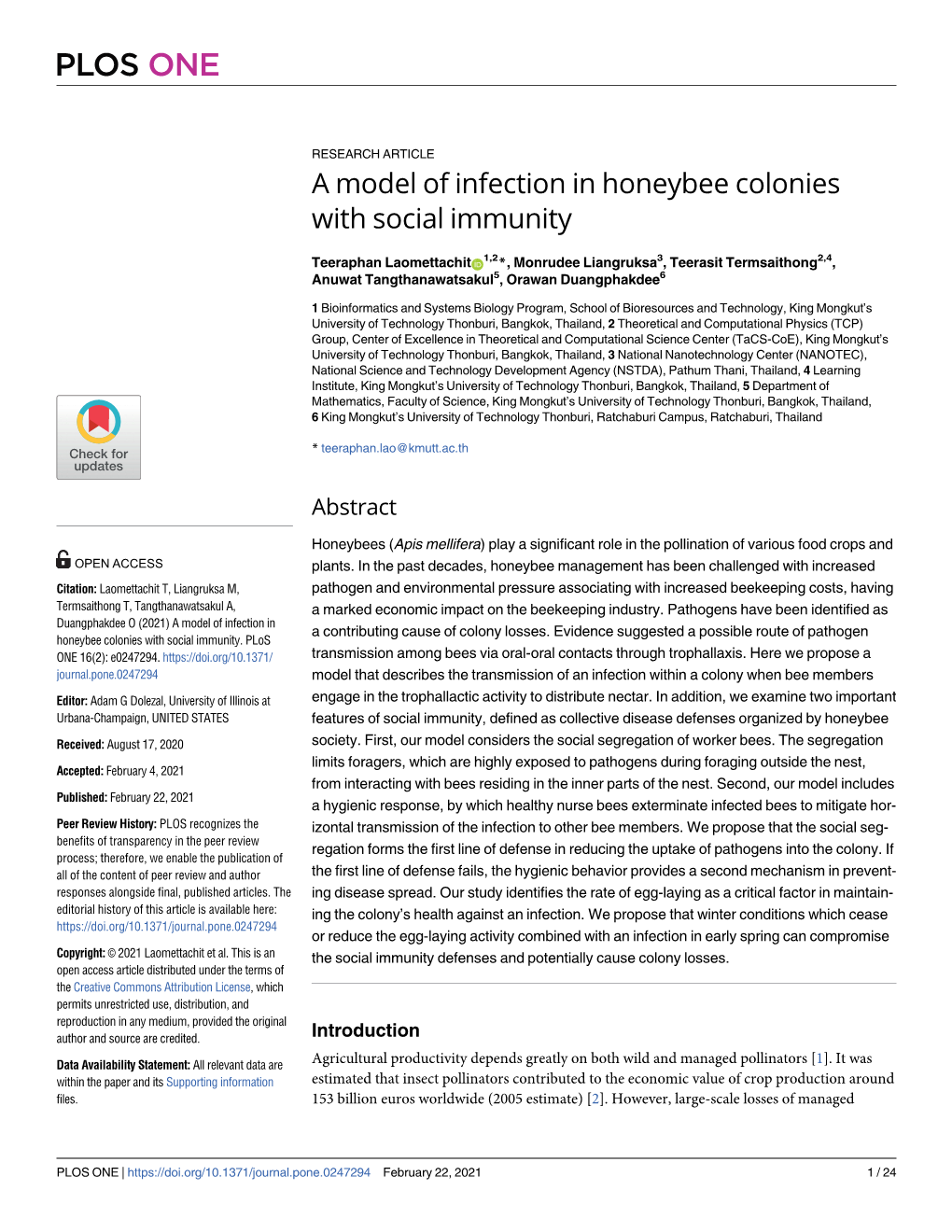 A Model of Infection in Honeybee Colonies with Social Immunity