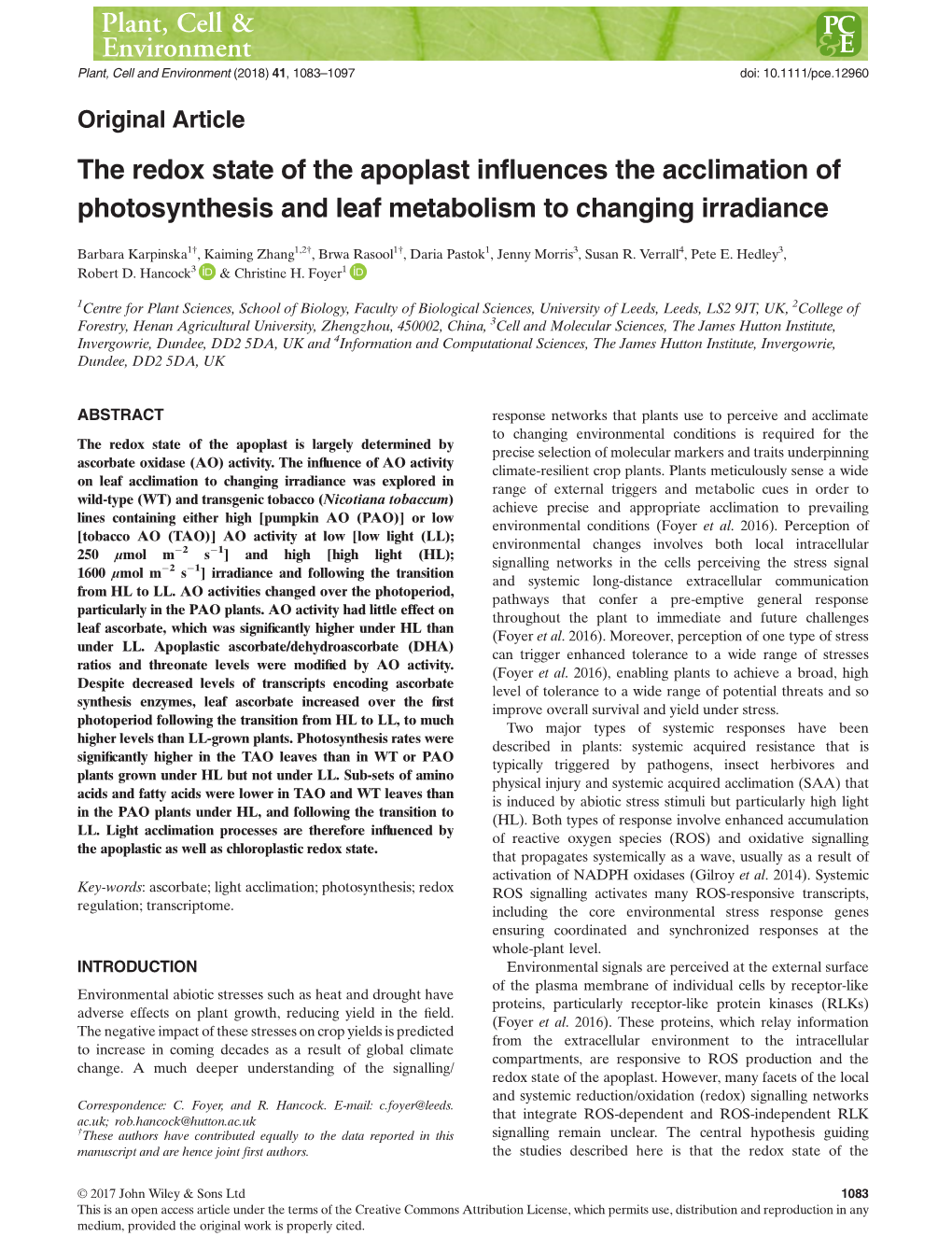 The Redox State of the Apoplast Influences the Acclimation of Photosynthesis and Leaf Metabolism to Changing Irradiance