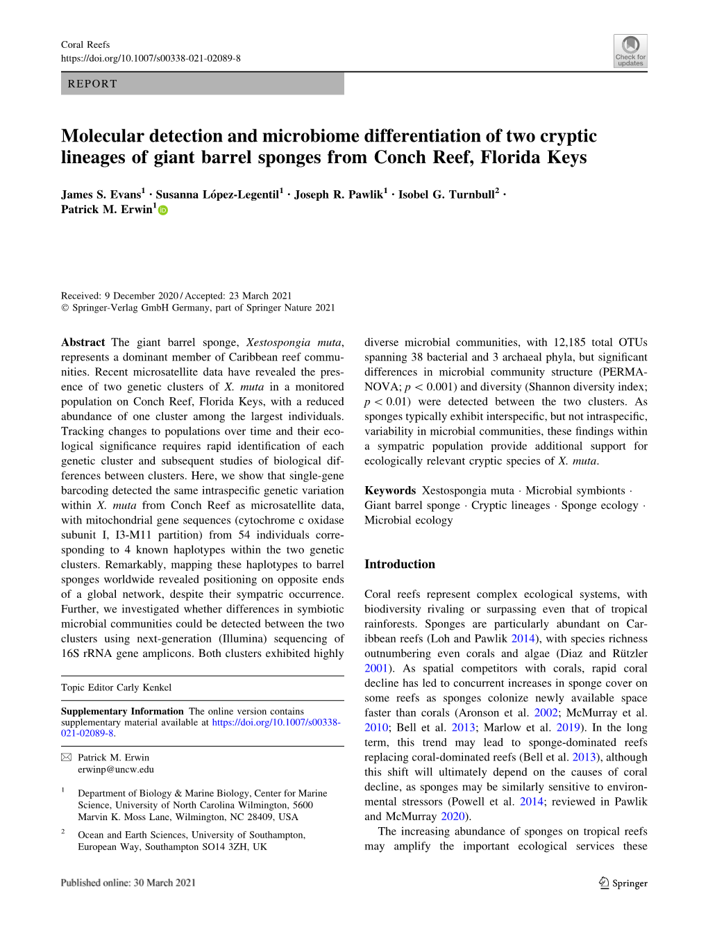 Molecular Detection and Microbiome Differentiation of Two Cryptic Lineages of Giant Barrel Sponges from Conch Reef, Florida Keys