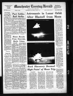 Astronauts in Lunar Orbit After Blastoff from Moon