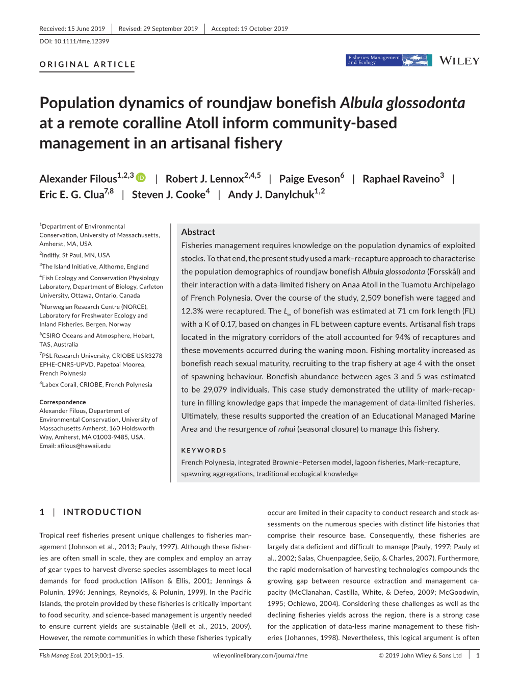 Population Dynamics of Roundjaw Bonefish Albula Glossodonta at a Remote Coralline Atoll Inform Community-Based Management in an Artisanal Fishery