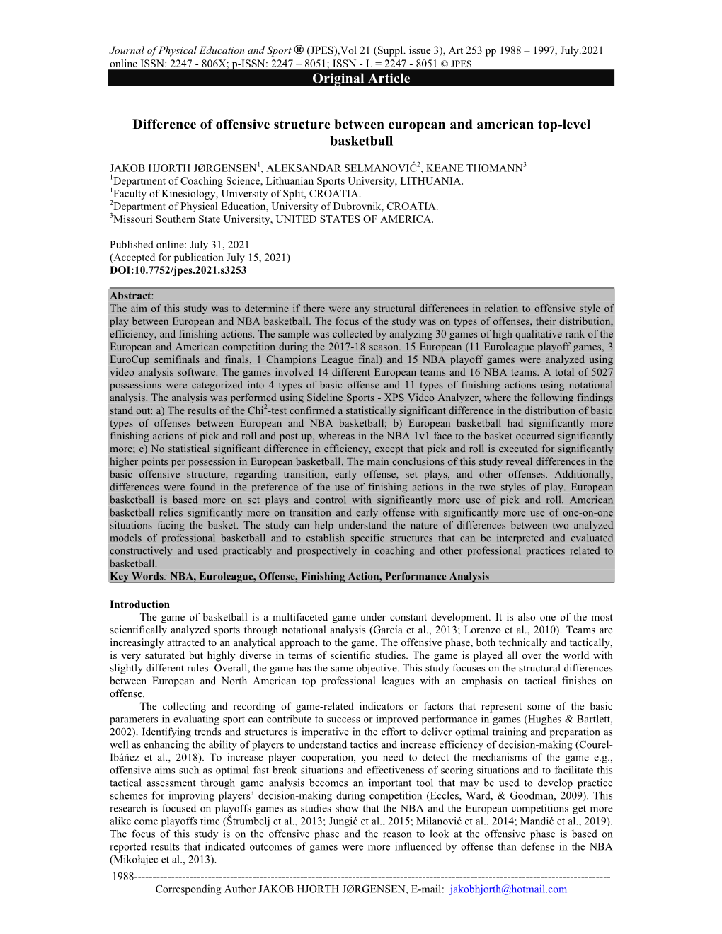 Difference of Offensive Structure Between European and American Top-Level Basketball