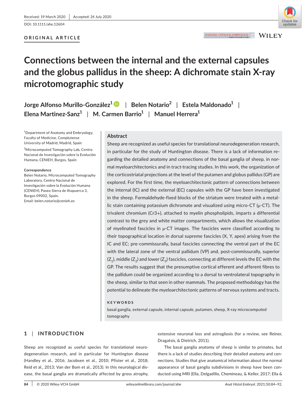 Connections Between the Internal and the External Capsules and the Globus Pallidus in the Sheep: a Dichromate Stain X-Ray Microtomographic Study