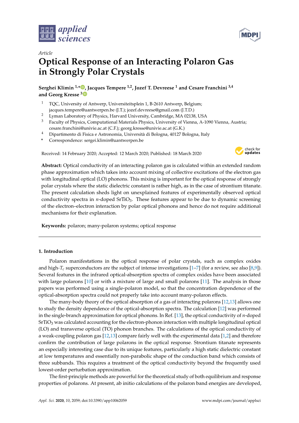 Optical Response of an Interacting Polaron Gas in Strongly Polar Crystals