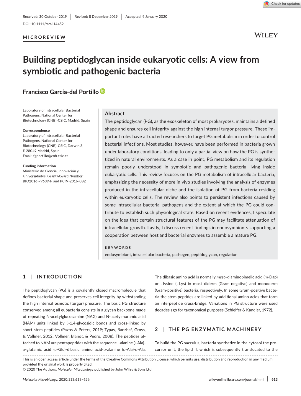 Building Peptidoglycan Inside Eukaryotic Cells: a View from Symbiotic and Pathogenic Bacteria