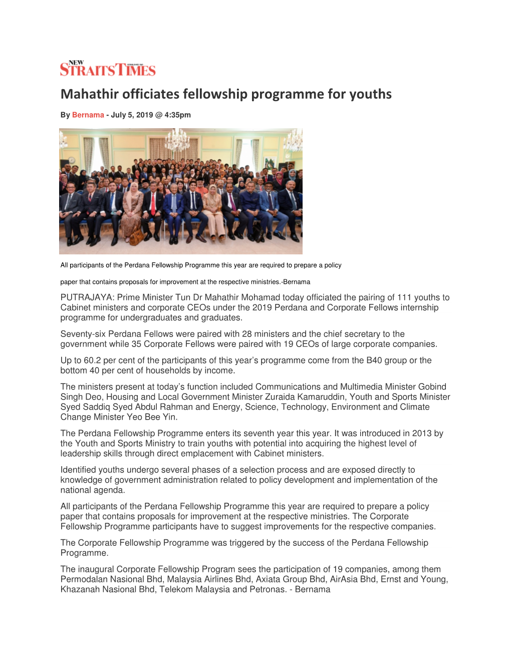 Mahathir Officiates Fellowship Programme for Youths