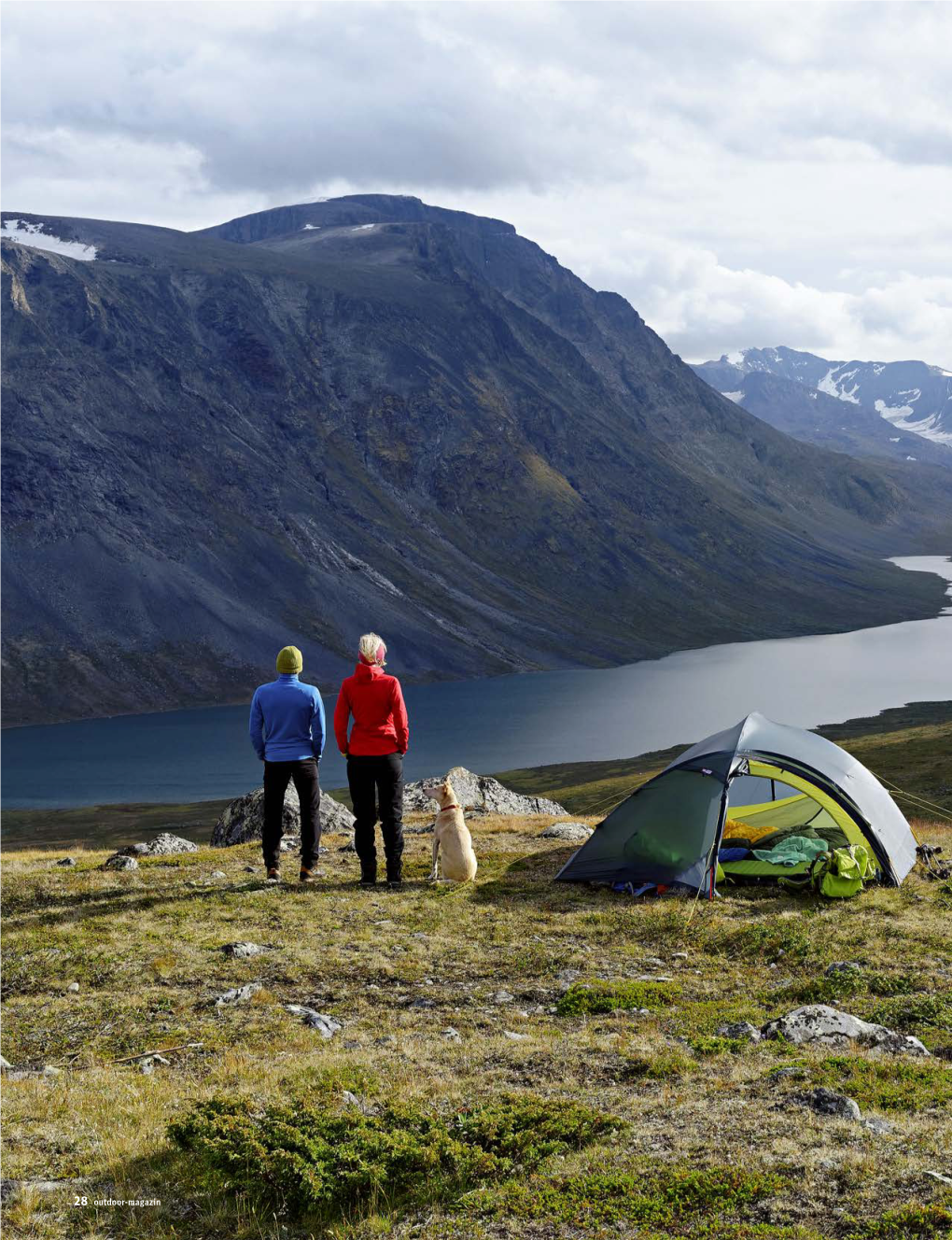 28 Outdoor-Magazin Zeltplatz Mit Aussicht: Auf Den Besshøe (2258 M) Und Kilometerlangen Russvatnet