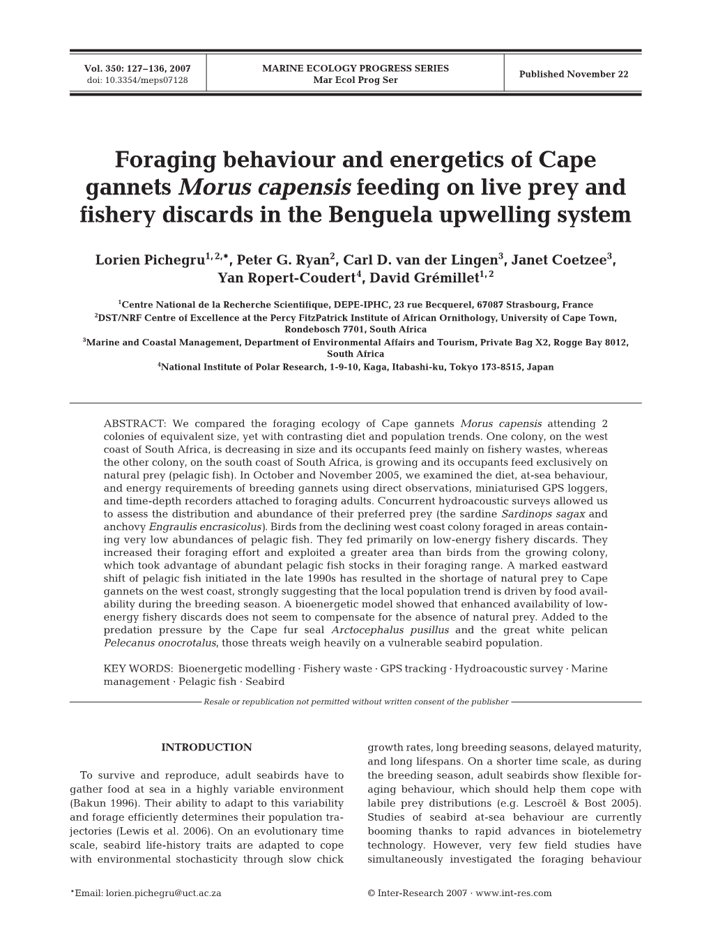 Foraging Behaviour and Energetics of Cape Gannets Morus Capensis Feeding on Live Prey and Fishery Discards in the Benguela Upwelling System