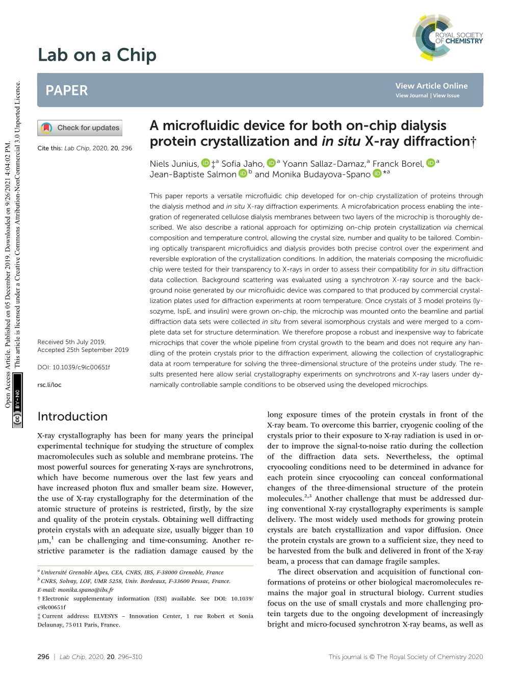 A Microfluidic Device for Both On-Chip Dialysis Protein Crystallization And