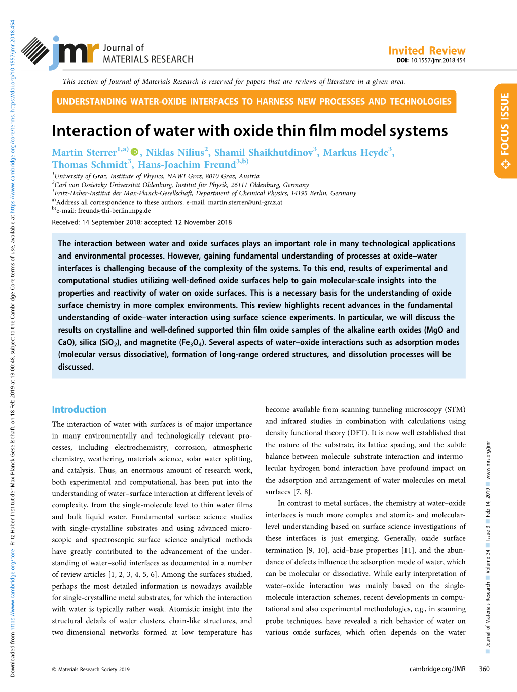 Interaction of Water with Oxide Thinfilm Model Systems