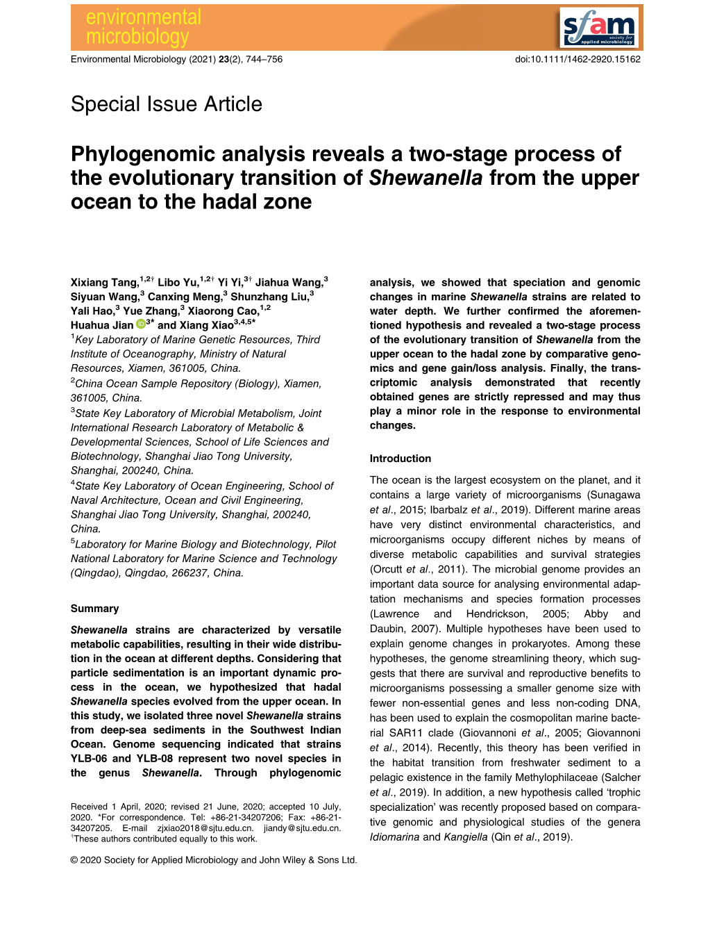 Phylogenomic Analysis Reveals a Two‐Stage Process of the Evolutionary