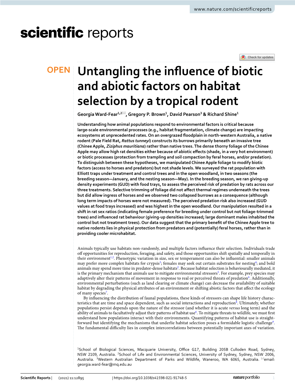 Untangling the Influence of Biotic and Abiotic Factors on Habitat Selection