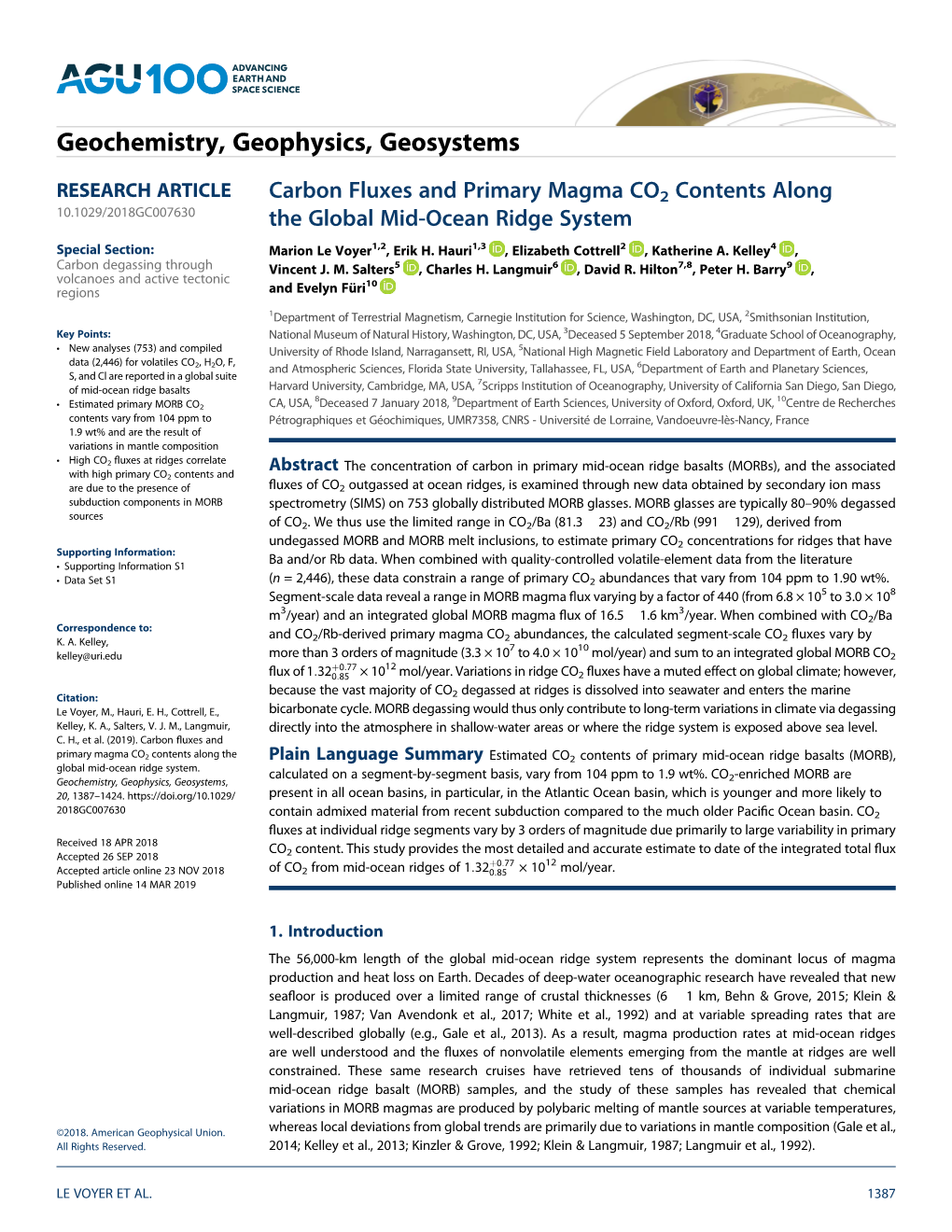 Carbon Fluxes and Primary Magma CO2 Contents Along the Global Mid