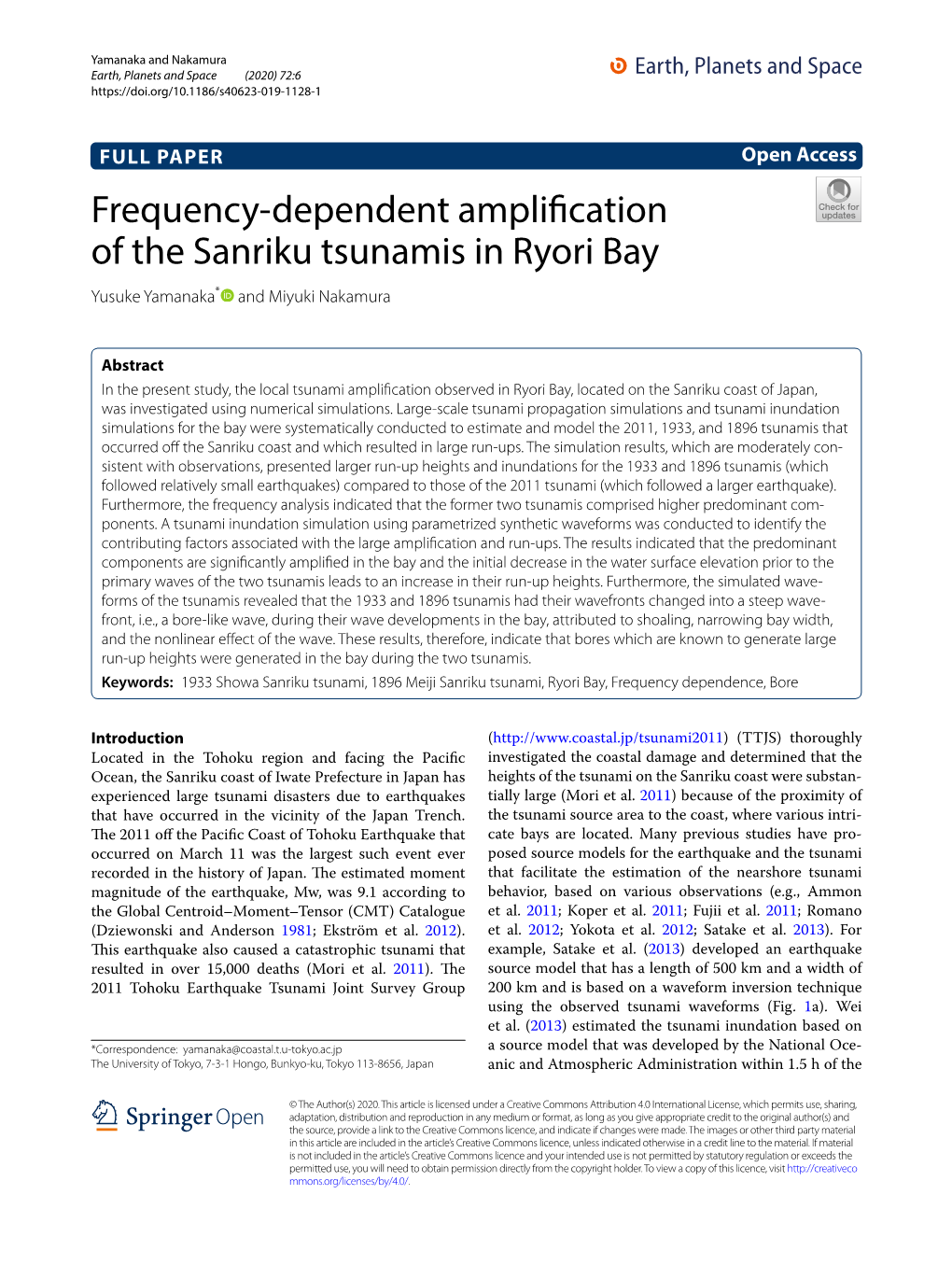 Frequency-Dependent Amplification of the Sanriku Tsunamis in Ryori