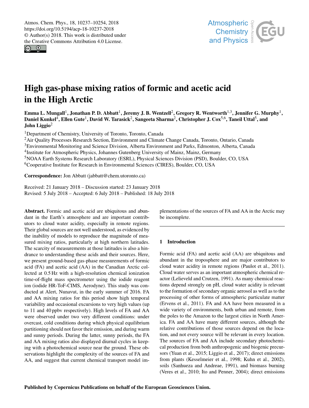 High Gas-Phase Mixing Ratios of Formic and Acetic Acid in the High Arctic