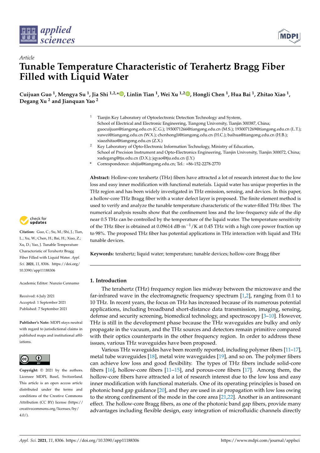 Tunable Temperature Characteristic of Terahertz Bragg Fiber Filled with Liquid Water