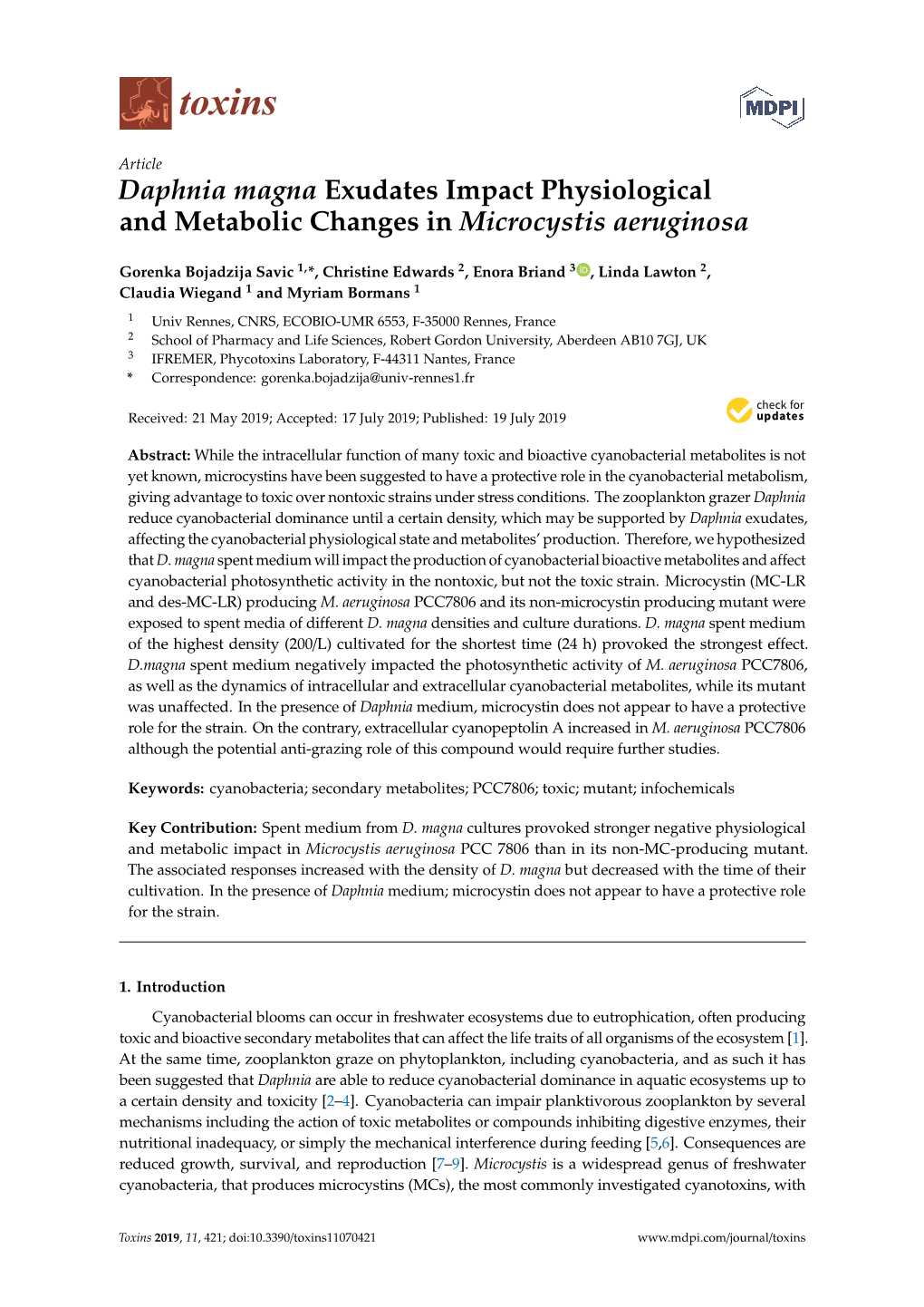 Daphnia Magna Exudates Impact Physiological and Metabolic Changes in Microcystis Aeruginosa