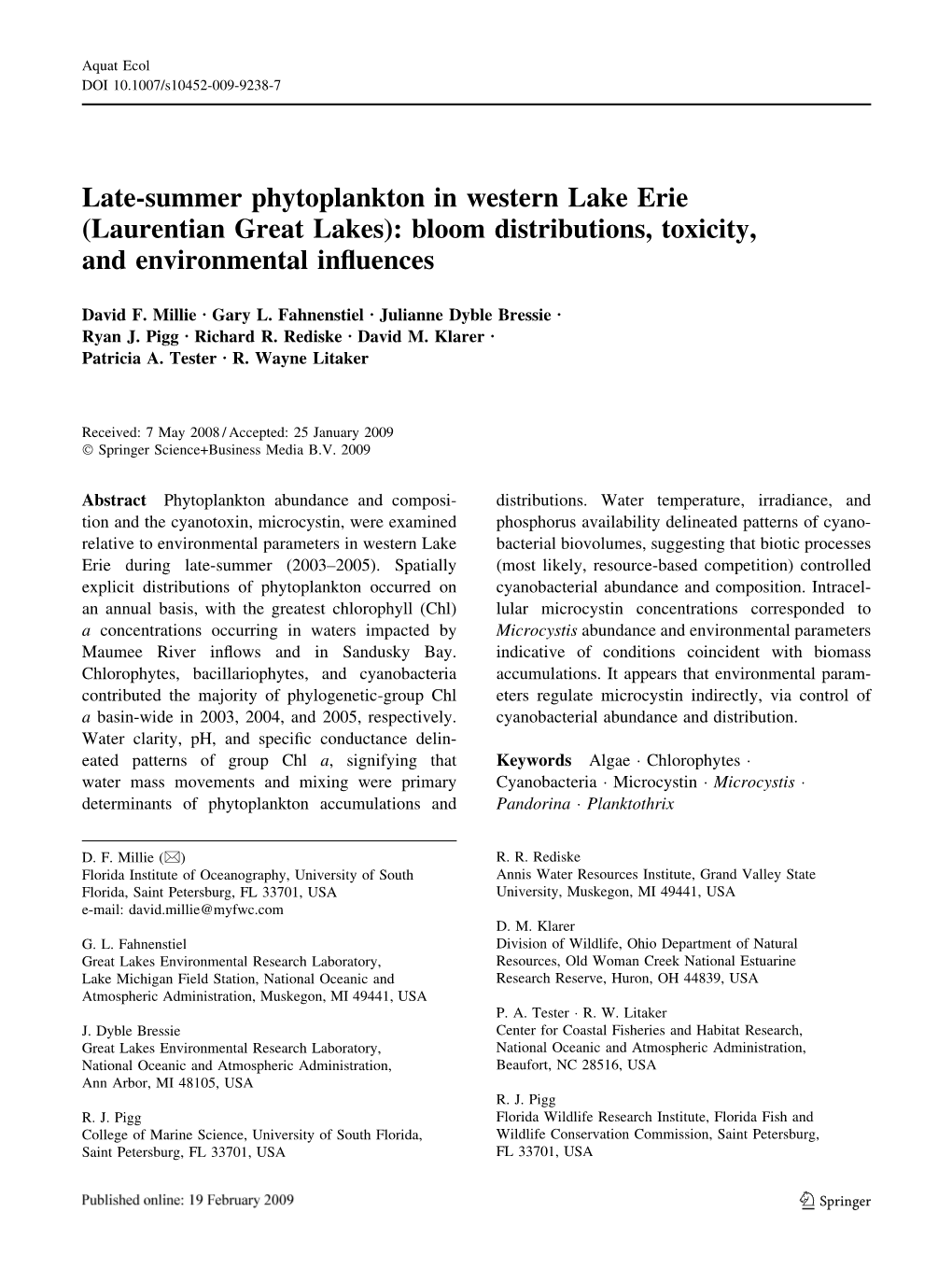 Late-Summer Phytoplankton in Western Lake Erie (Laurentian Great Lakes): Bloom Distributions, Toxicity, and Environmental Inﬂuences