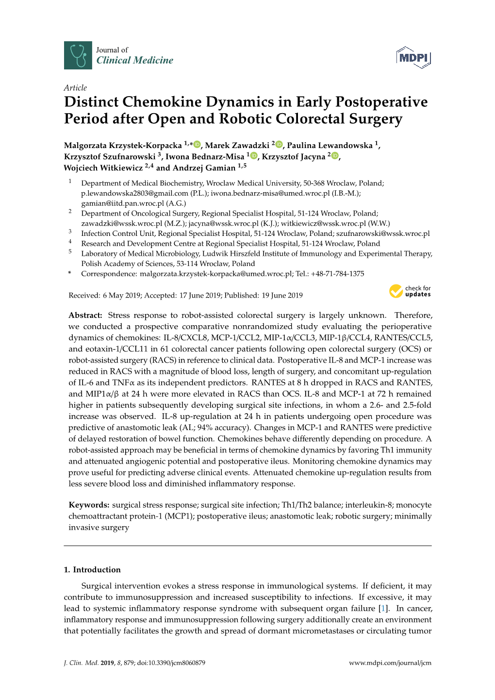 Distinct Chemokine Dynamics in Early Postoperative Period After Open and Robotic Colorectal Surgery