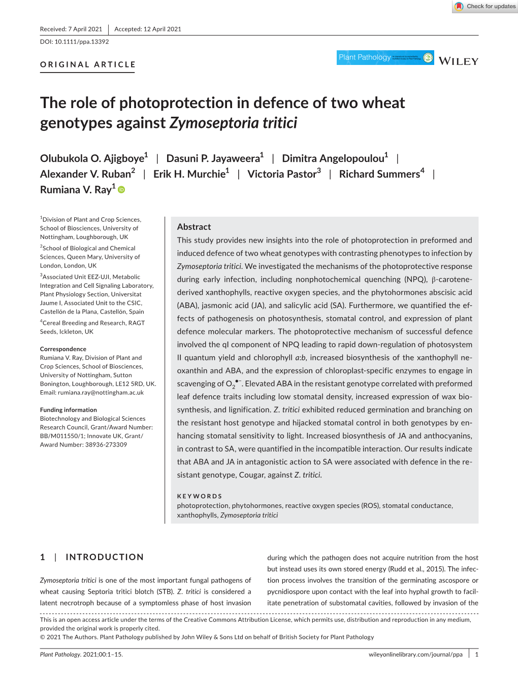 The Role of Photoprotection in Defence of Two Wheat Genotypes Against Zymoseptoria Tritici