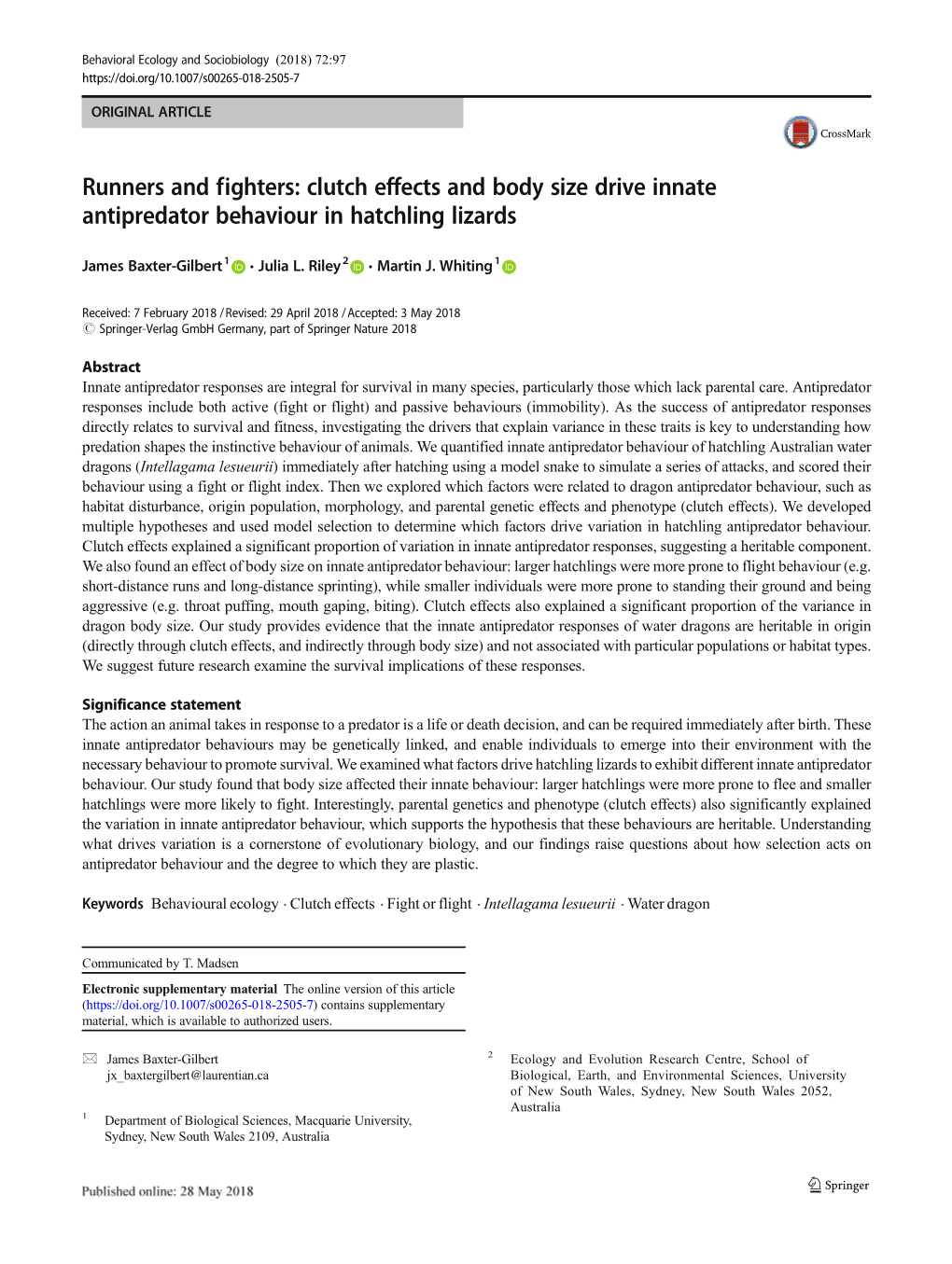 Runners and Fighters: Clutch Effects and Body Size Drive Innate Antipredator Behaviour in Hatchling Lizards