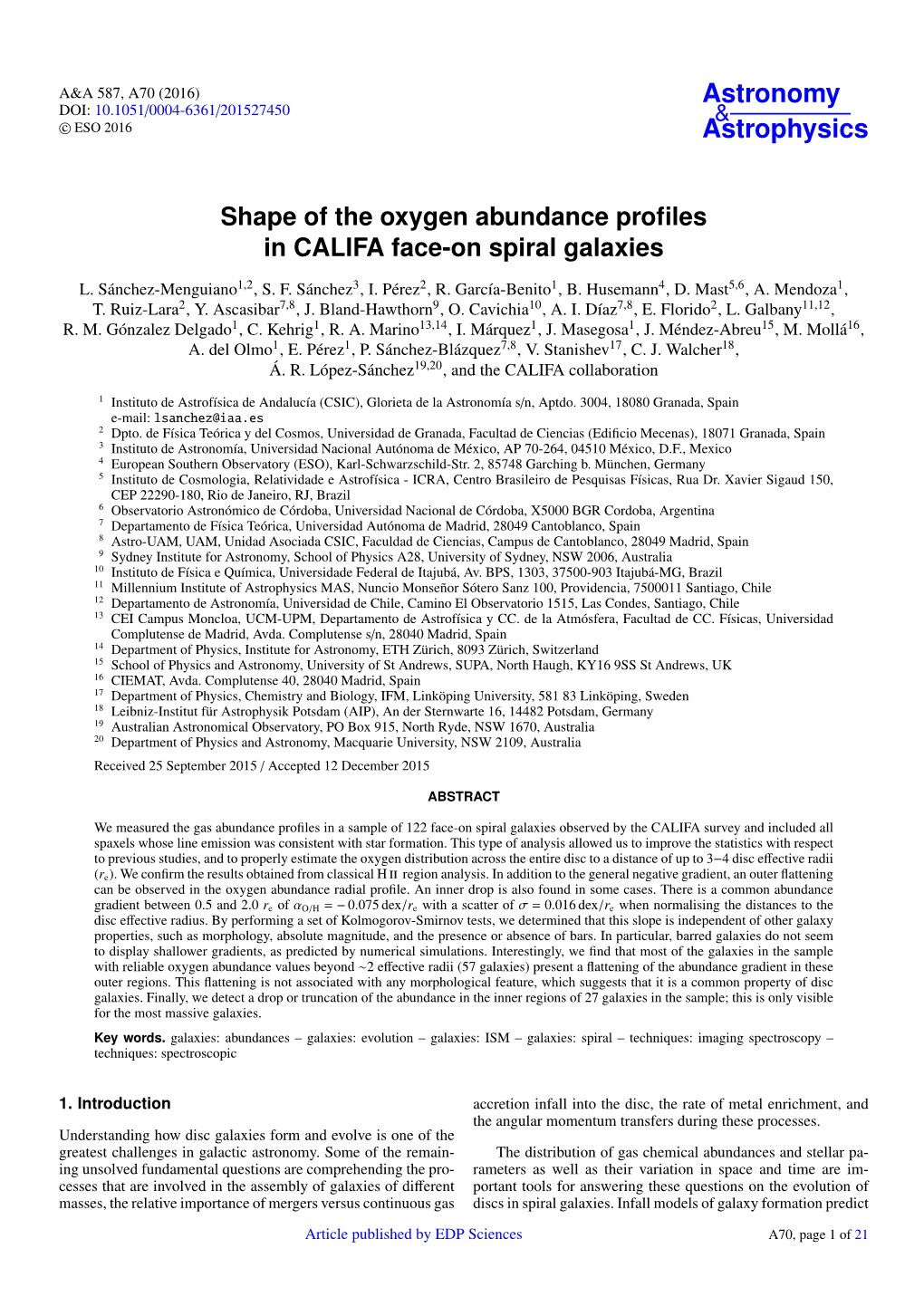 Shape of the Oxygen Abundance Profiles in CALIFA Face-On Spiral