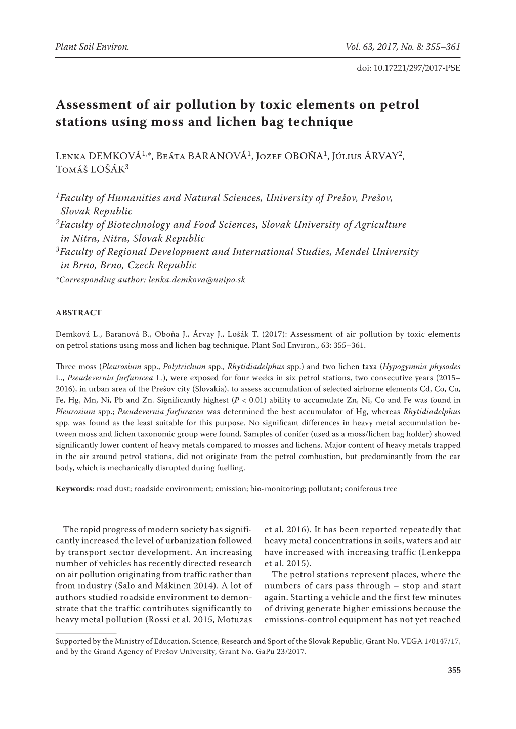 Assessment of Air Pollution by Toxic Elements on Petrol Stations Using Moss and Lichen Bag Technique