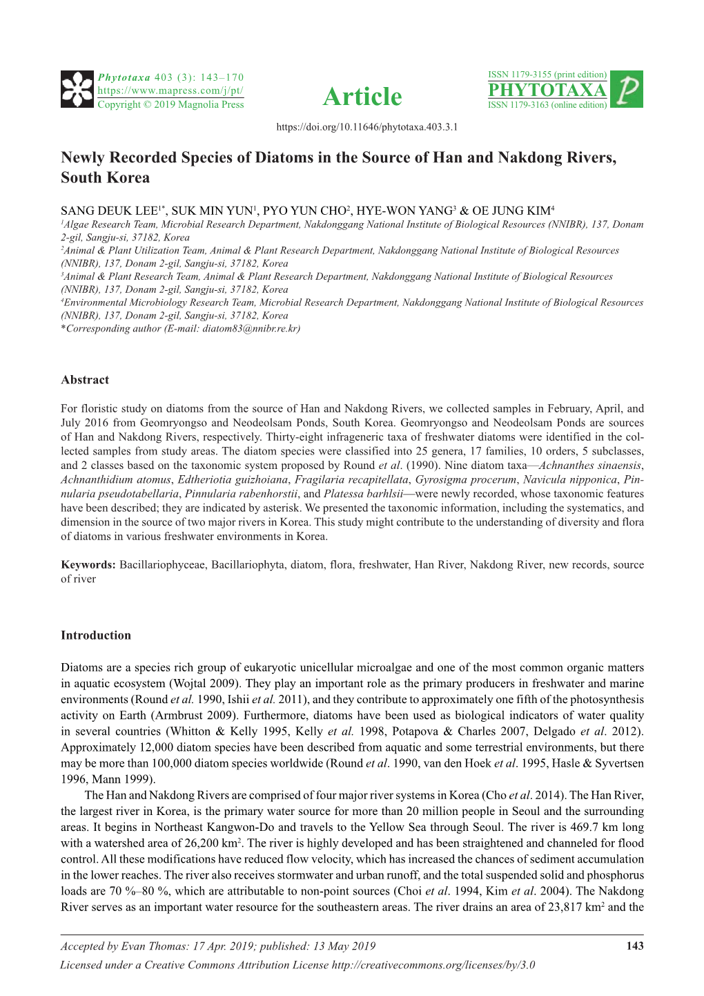 Newly Recorded Species of Diatoms in the Source of Han and Nakdong Rivers, South Korea