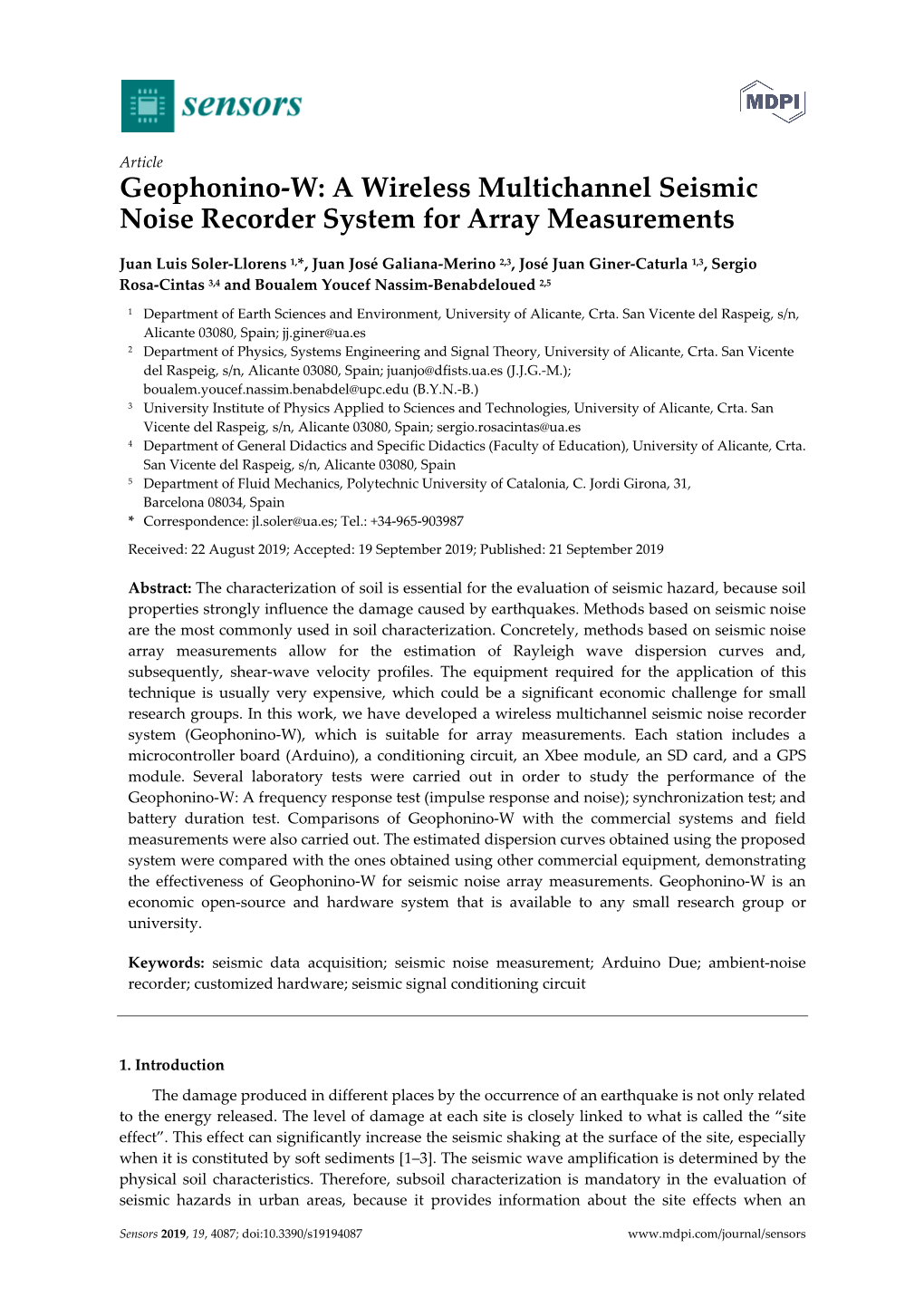 A Wireless Multichannel Seismic Noise Recorder System for Array Measurements