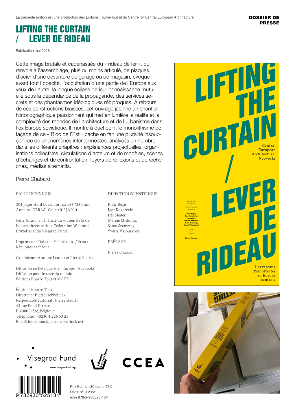 Lifting the Curtain / Lever De Rideau