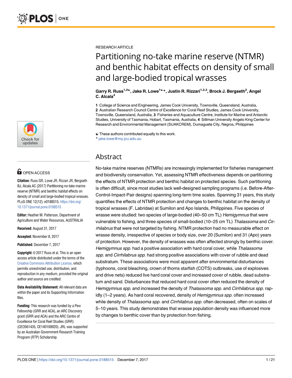 And Benthic Habitat Effects on Density of Small and Large-Bodied Tropical Wrasses