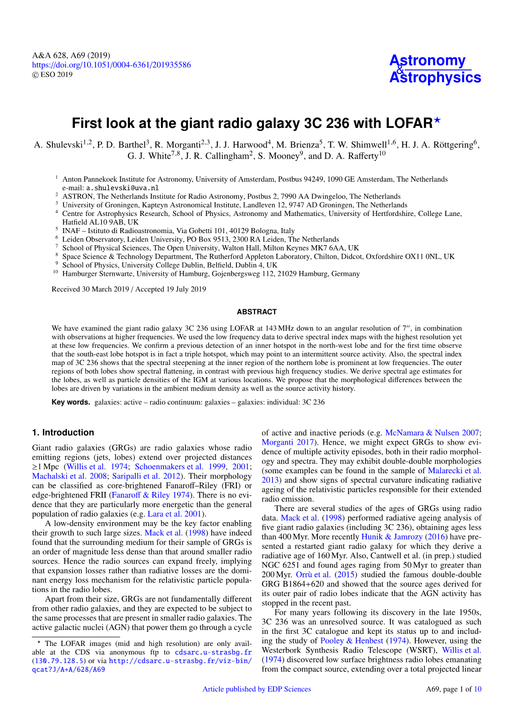 First Look at the Giant Radio Galaxy 3C 236 with LOFAR? A