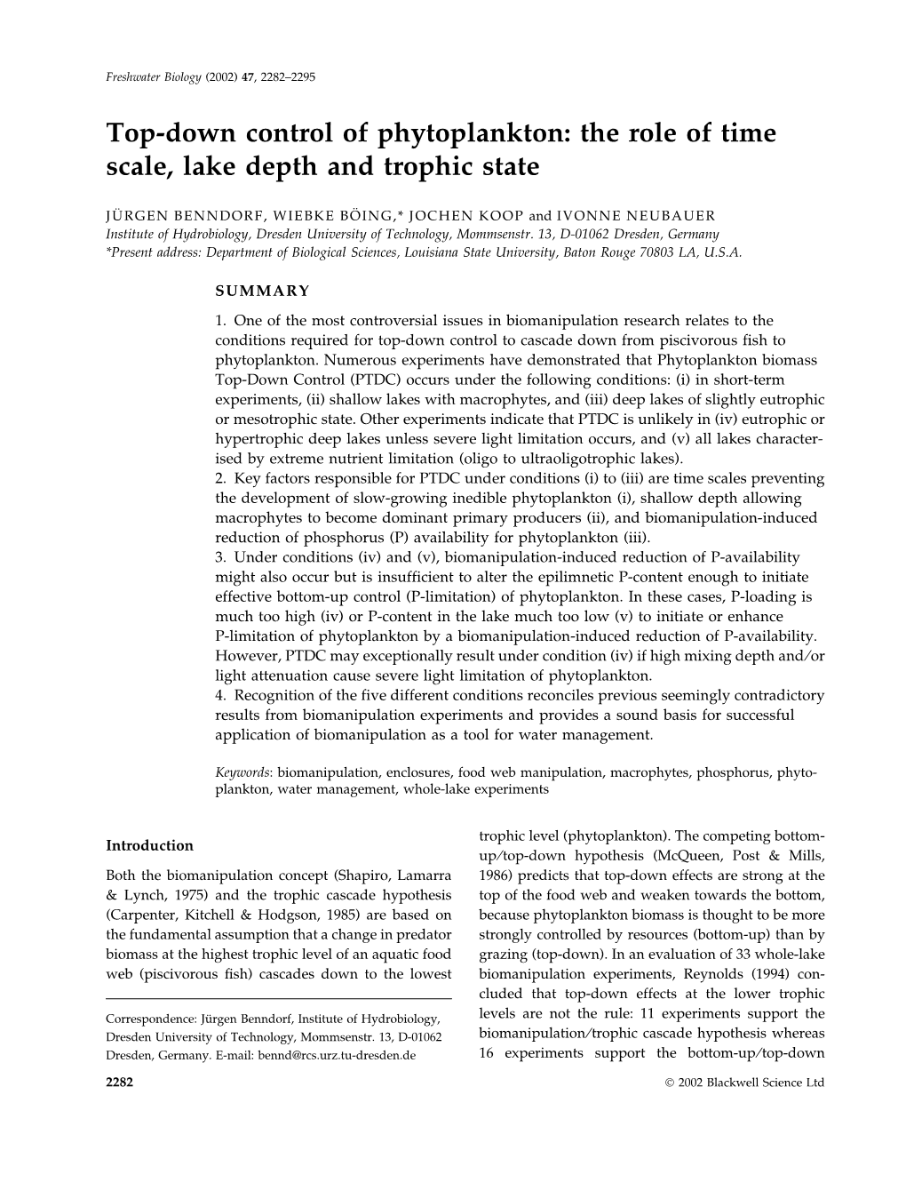 Top-Down Control of Phytoplankton: the Role of Time Scale, Lake Depth and Trophic State