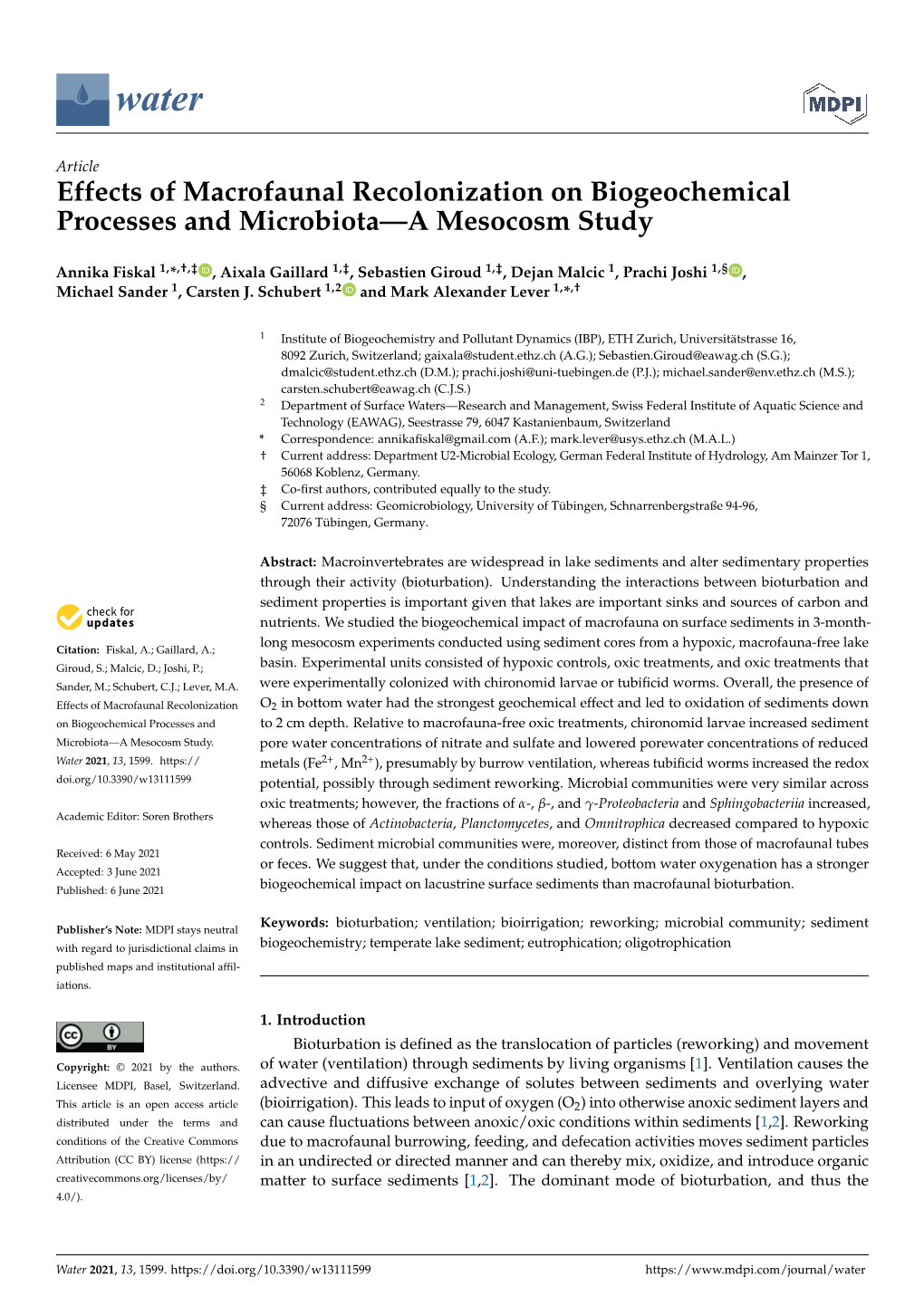 Effects of Macrofaunal Recolonization on Biogeochemical Processes and Microbiota—A Mesocosm Study