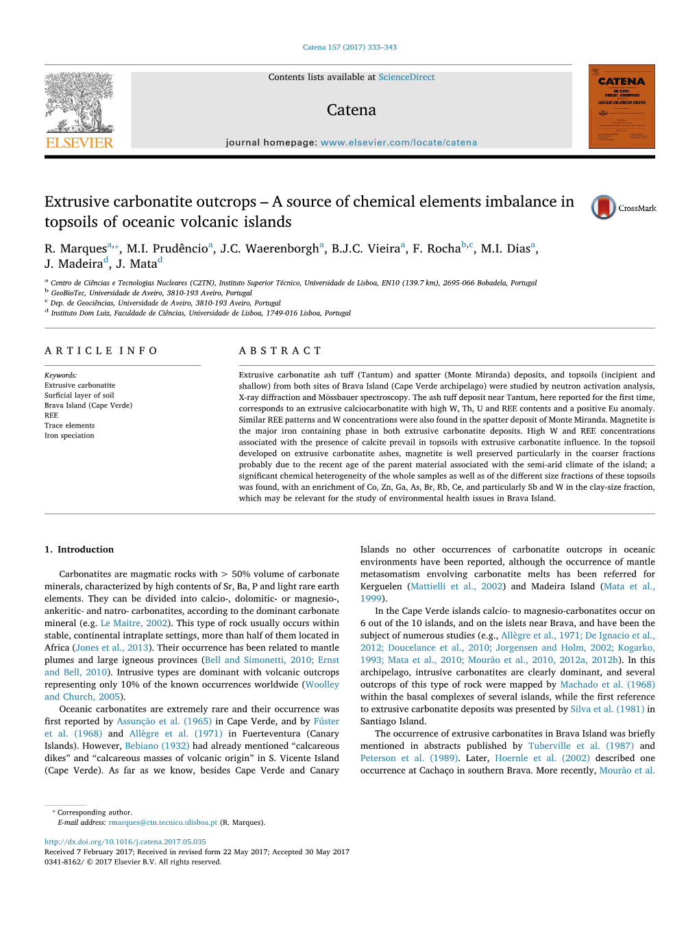 Extrusive Carbonatite Outcrops – a Source of Chemical Elements Imbalance in MARK Topsoils of Oceanic Volcanic Islands