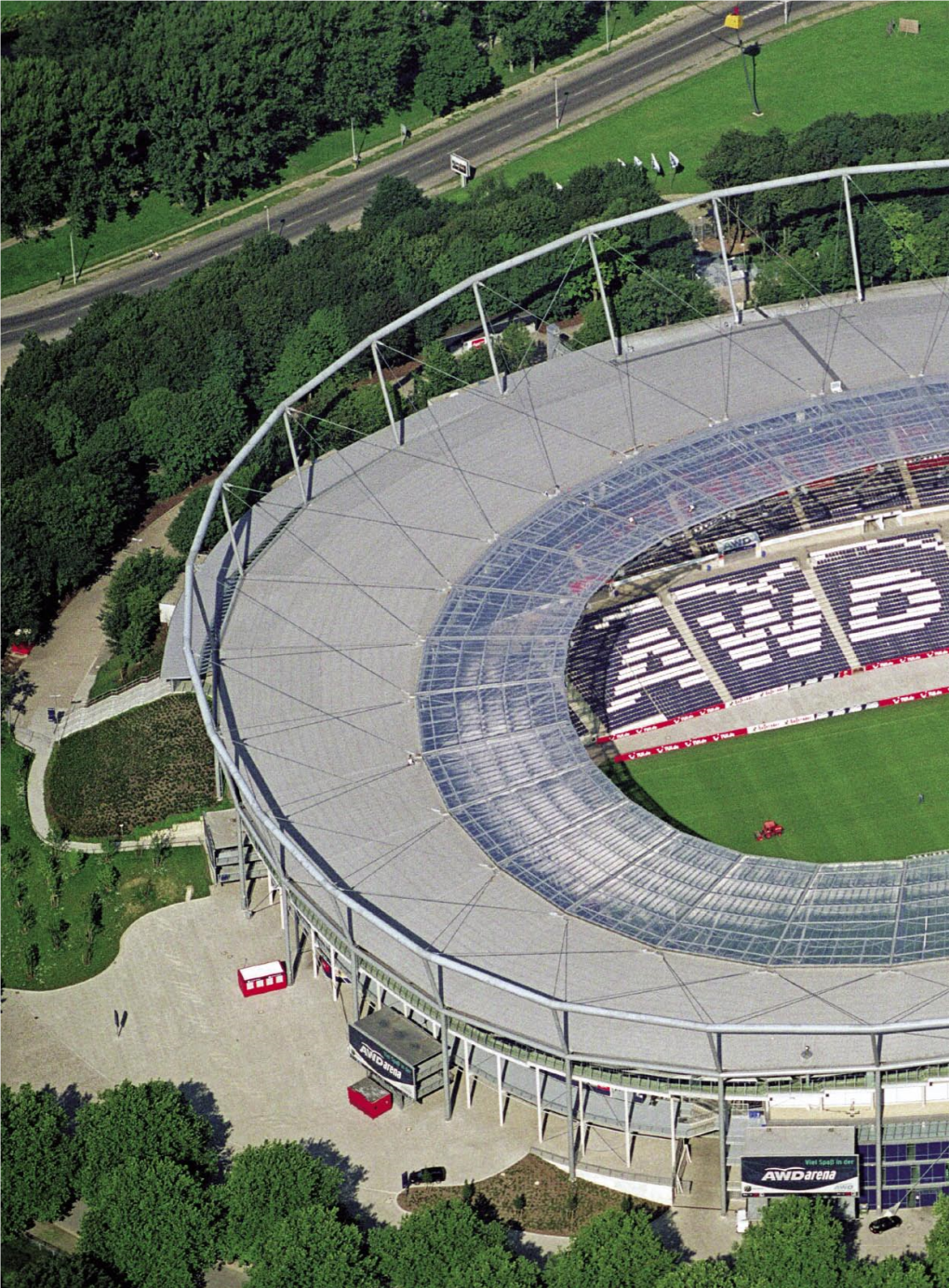 102-117 Fifa-Wm-Stadion Hannover4.Indd