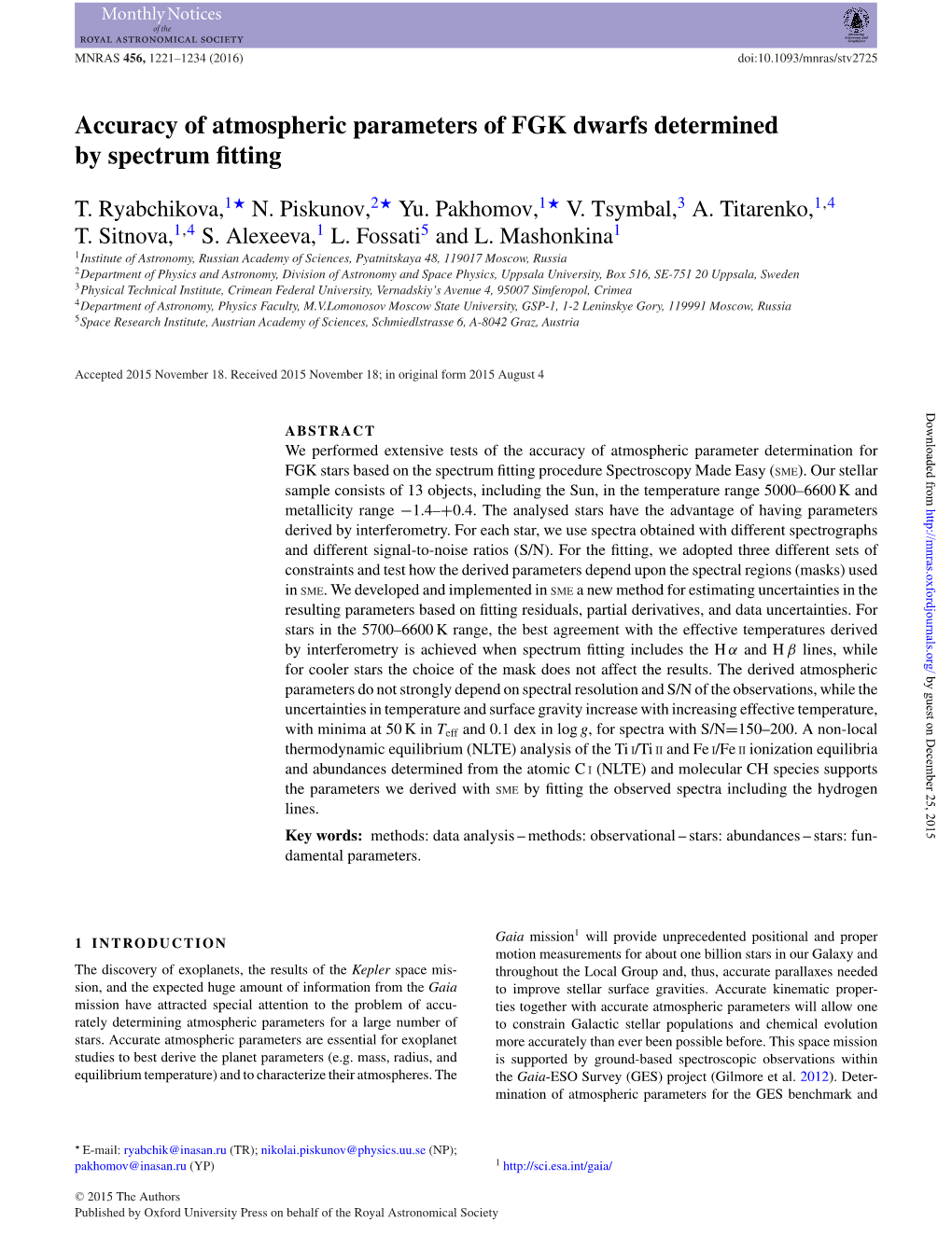 Accuracy of Atmospheric Parameters of FGK Dwarfs Determined by Spectrum Fitting