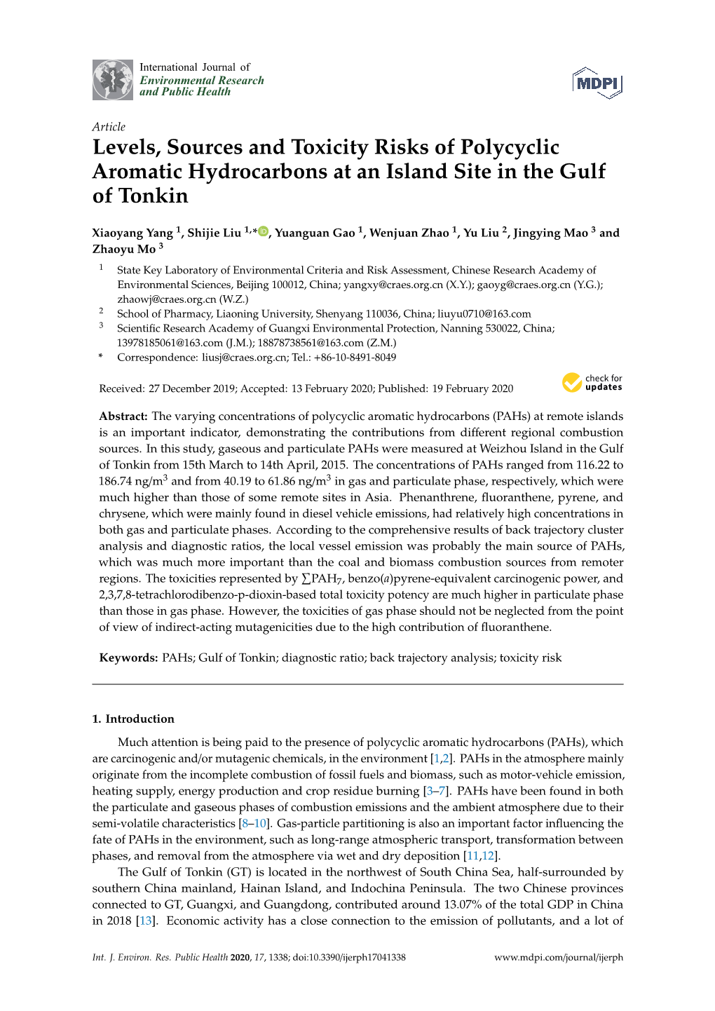 Levels, Sources and Toxicity Risks of Polycyclic Aromatic Hydrocarbons at an Island Site in the Gulf of Tonkin