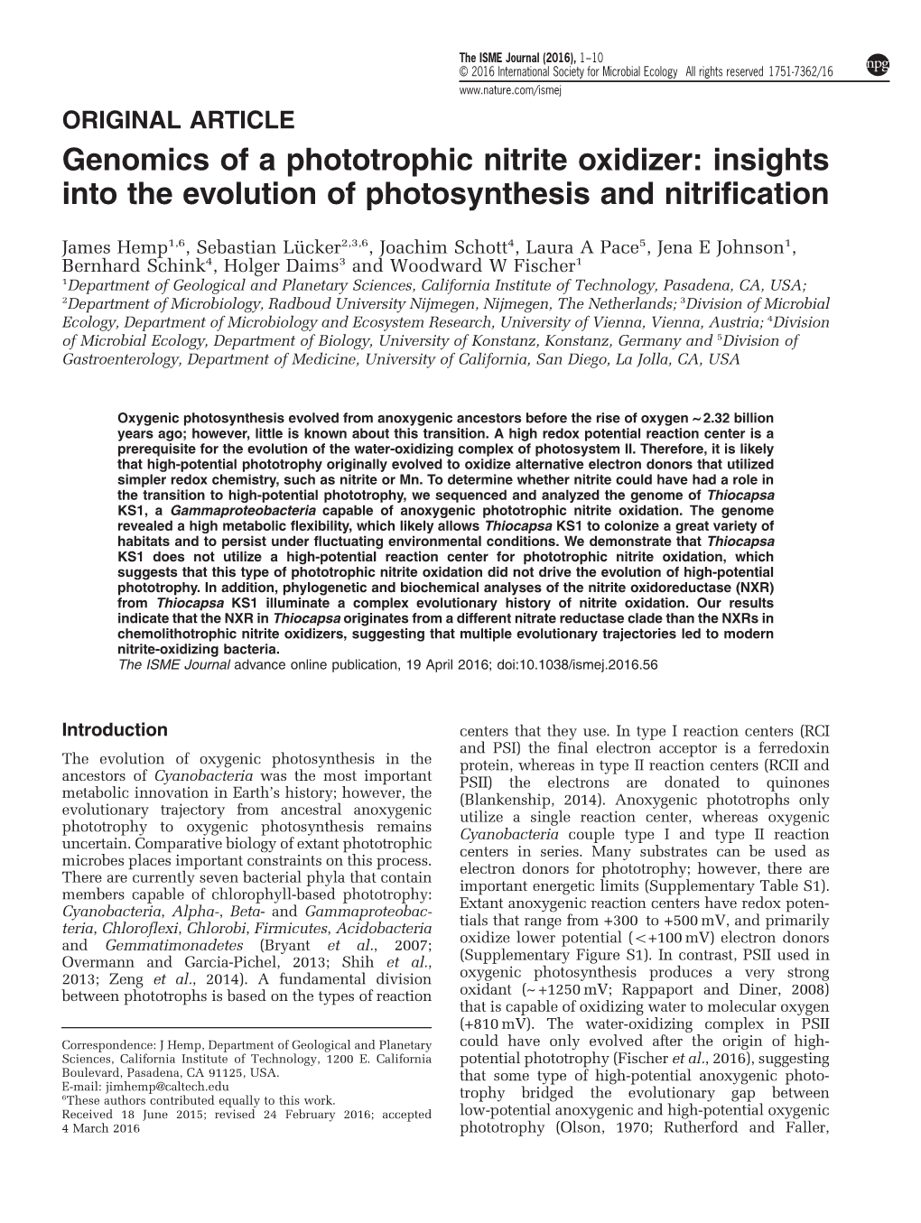 Genomics of a Phototrophic Nitrite Oxidizer: Insights Into the Evolution of Photosynthesis and Nitrification