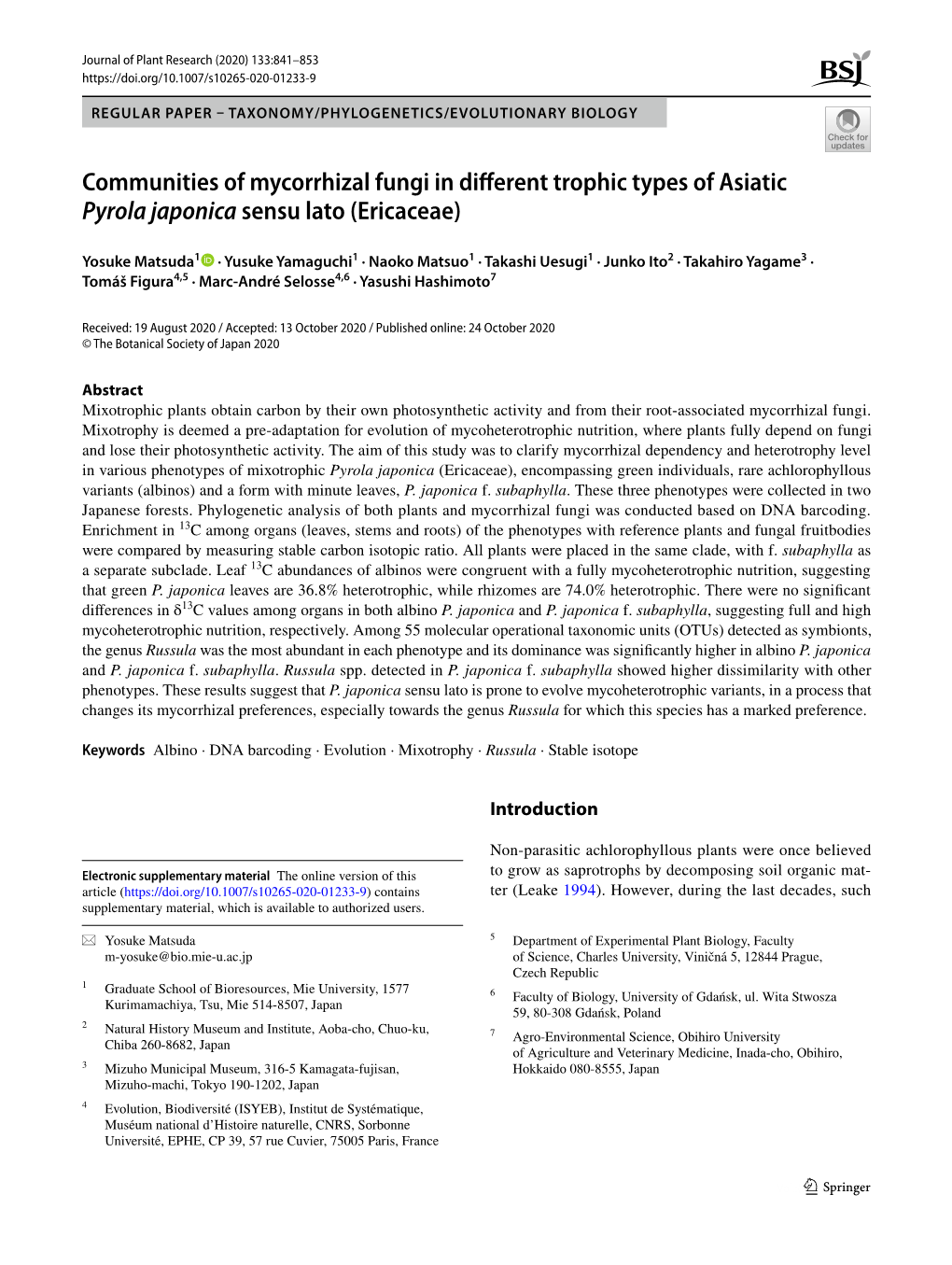 Communities of Mycorrhizal Fungi in Different Trophic Types Of