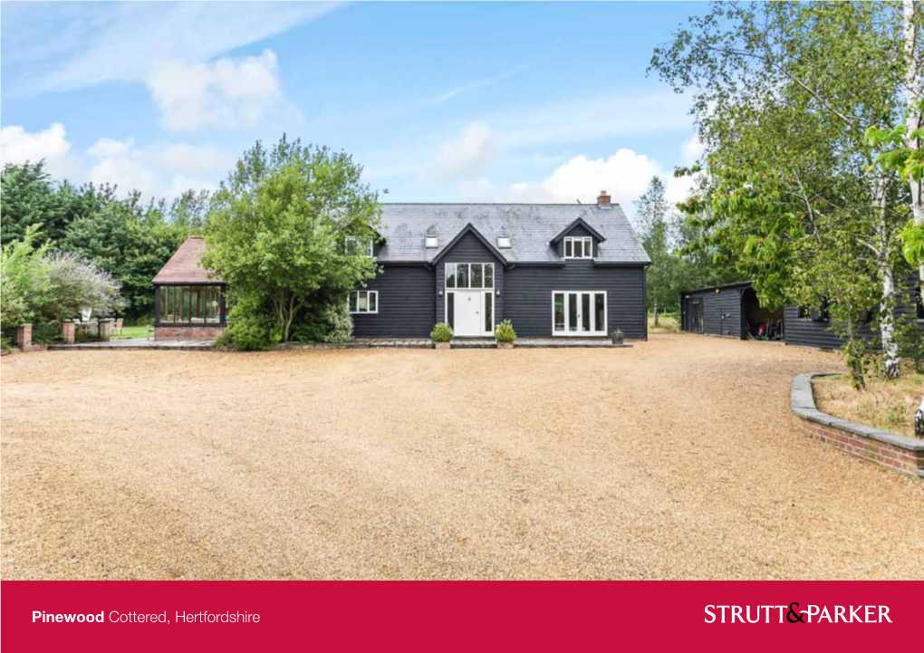 Pinewood Cottered, Hertfordshire Pinewood Outside, There Are Excellent Equestrian Facilities