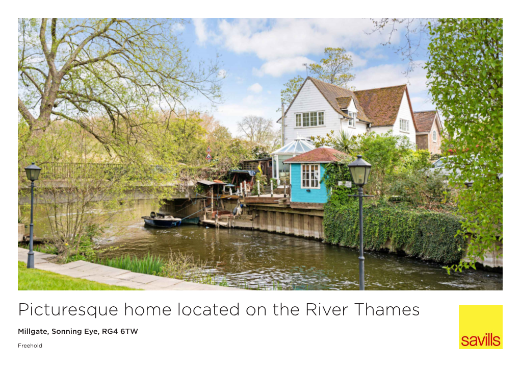 Picturesque Home Located on the River Thames