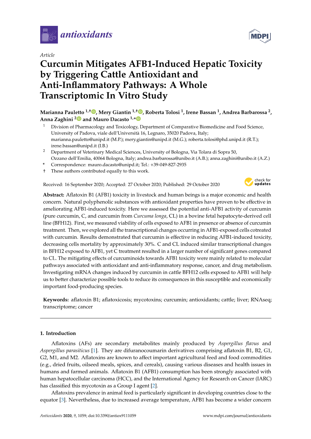 Curcumin Mitigates AFB1-Induced Hepatic Toxicity by Triggering Cattle Antioxidant and Anti-Inﬂammatory Pathways: a Whole Transcriptomic in Vitro Study