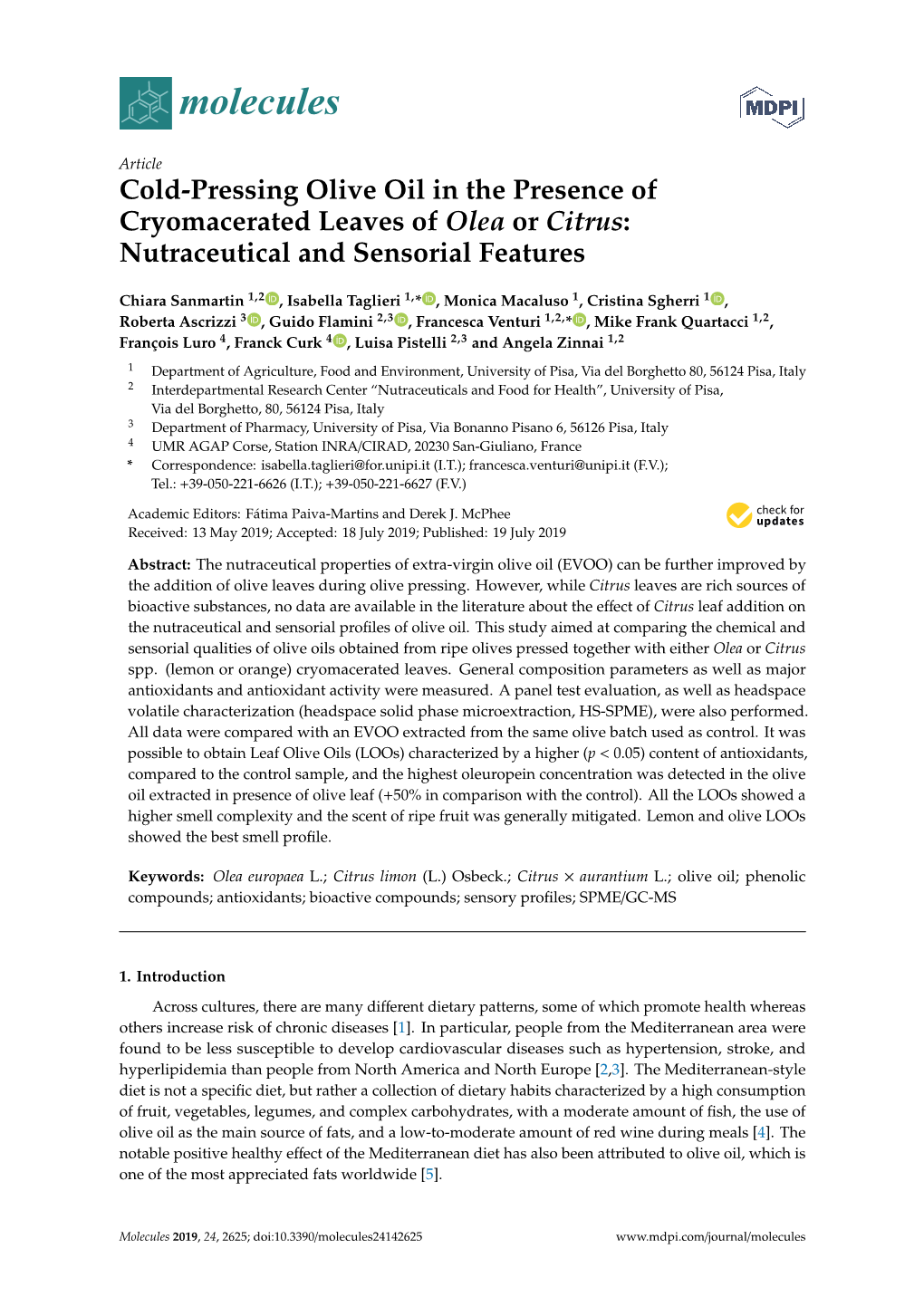 Cold-Pressing Olive Oil in the Presence of Cryomacerated Leaves of Olea Or Citrus: Nutraceutical and Sensorial Features