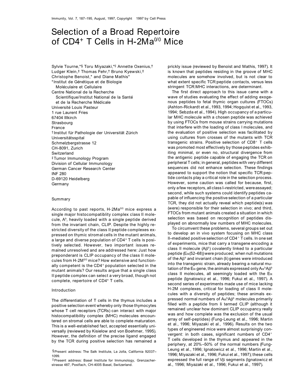 Selection of a Broad Repertoire of CD4 T Cells in H-2Ma0/0 Mice